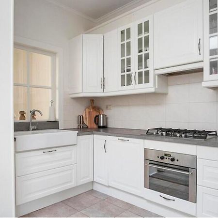 Een Heerlijke Woning Op Loopafstand Van Centrum! Леэварден Экстерьер фото