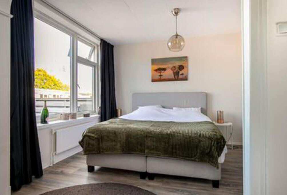 Een Heerlijke Woning Op Loopafstand Van Centrum! Леэварден Экстерьер фото